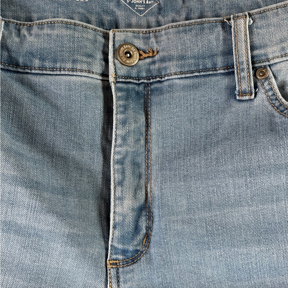 St. John's Bay women’s Light Wash Straight Jeans